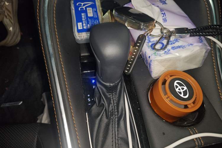 Used Toyota Avalon 2024 Dual-Motor 2.0L Luxury Edition
