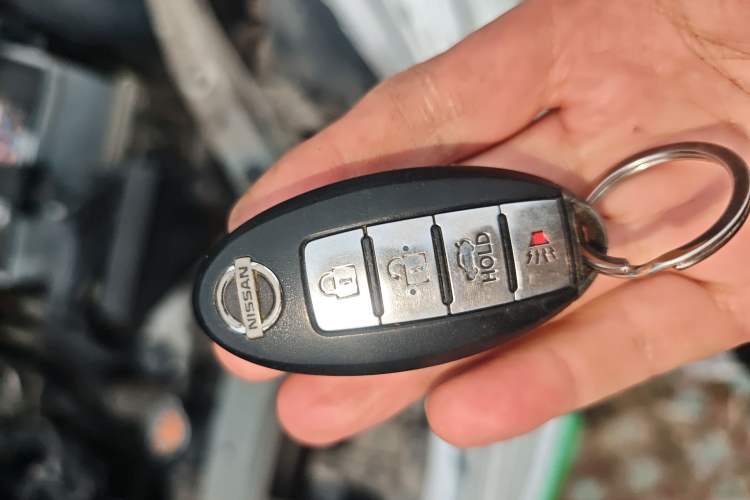 Used Nissan Sylphy 2012 1.8XV CVT Deluxe Edition Vehicle Key