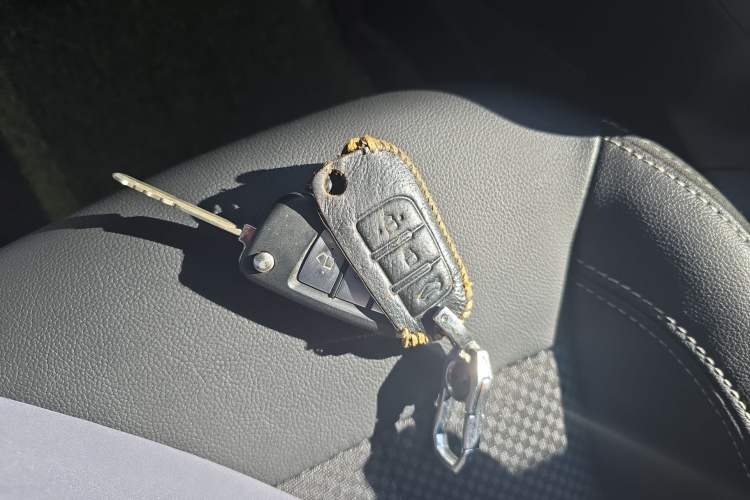 Used Geely Auto Vision X3 2020 1.5L Manual Happiness Edition Interior 1