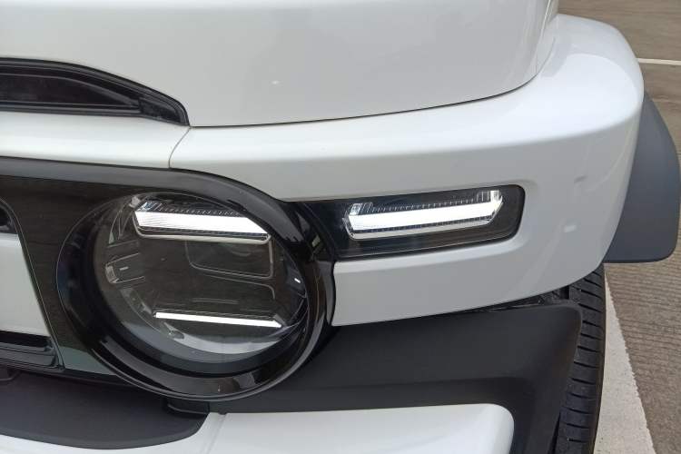 Used iCAR V23 2025 401 Two-Wheel Drive Intelligent Driving Version Left Front Headlight