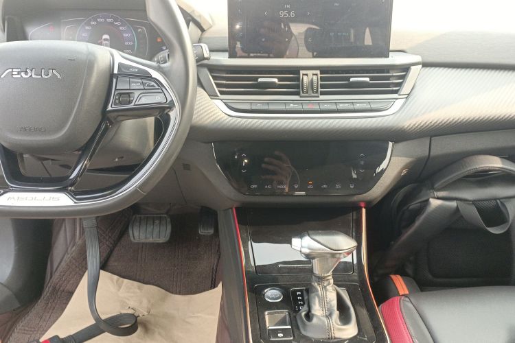 Used Dongfeng Aeolus Yixuan GS 2021 230T Automatic Star-Chasing Edition Audio And AC Panel