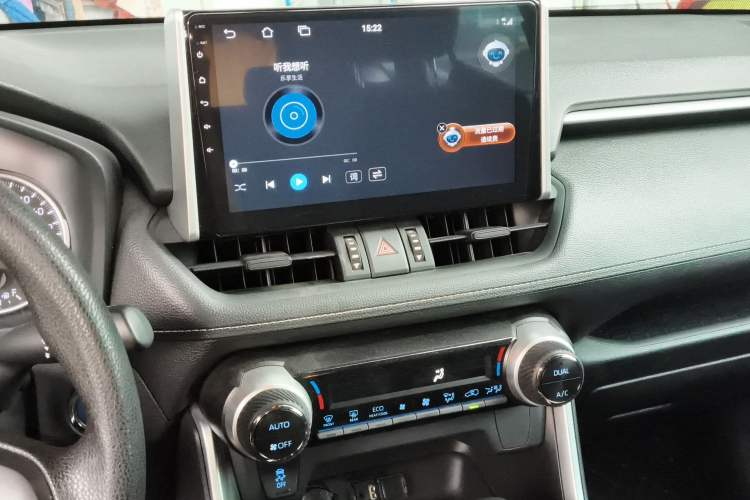 Used Toyota Wildlander 2022 Facelifted Dual-Motor 2.5L E-CVT Two-Wheel Drive Leading Edition Audio And AC Panel