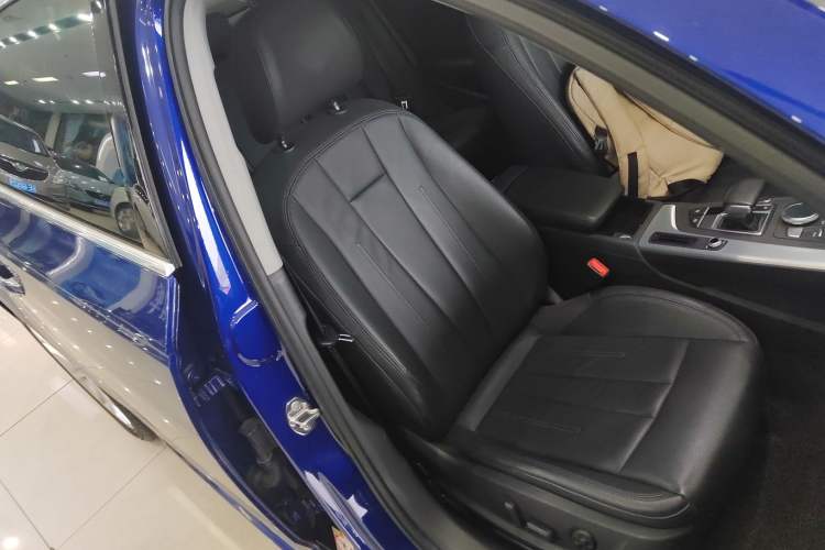 Used Audi A4L 2018 30th Anniversary Edition 40 TFSI Fashion Model