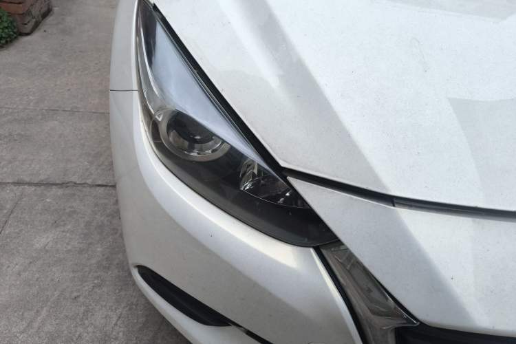 Used Mazda Mazda 3 Axela 2017 Sedan 1.5L Manual Comfort Model Emission Standard China V
