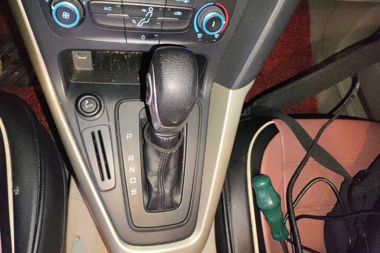 Used Ford Focus 2015 Sedan 1.6L Automatic Comfort Model
