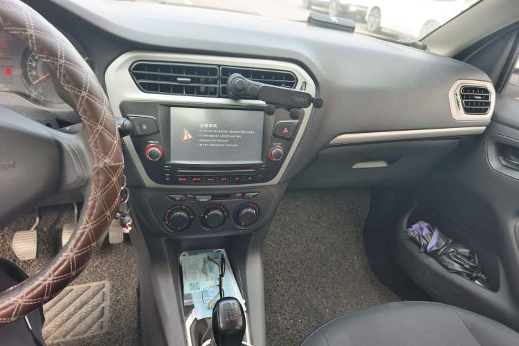 Used Peugeot 301 2014 1.6L Manual Comfort Edition
