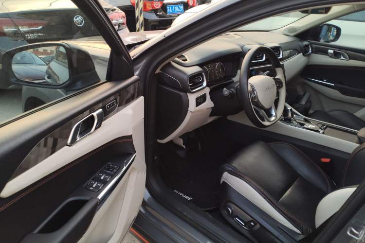 Used Lynk & Co 02 2018 1.5T DCT Two-Wheel Drive Zhaopu Version China V Standard