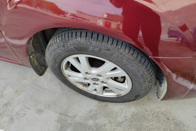 Used Bestune B50 2012 1.6L manual sunroof version Right Front Wheel Hub