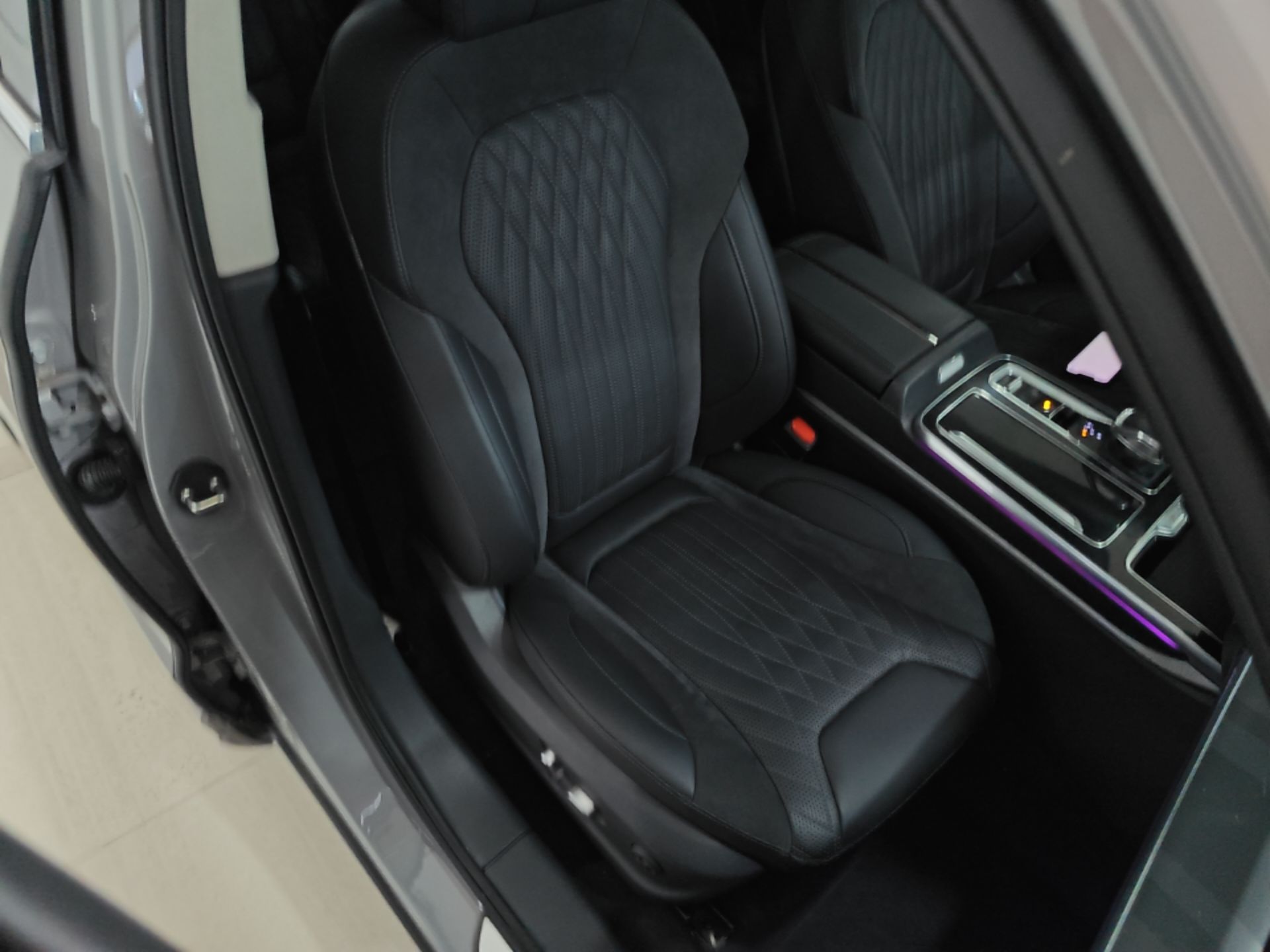 Hongqi HS5 2023 2.0T Qixiang Pro Edition — снимка 19