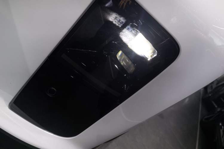 Used Li Auto Li Auto i6 2025 Model Four-Wheel-Drive Standard Type
