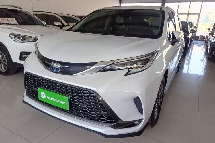 Used Toyota Granvia 2023 2.5L Hybrid Luxury Edition