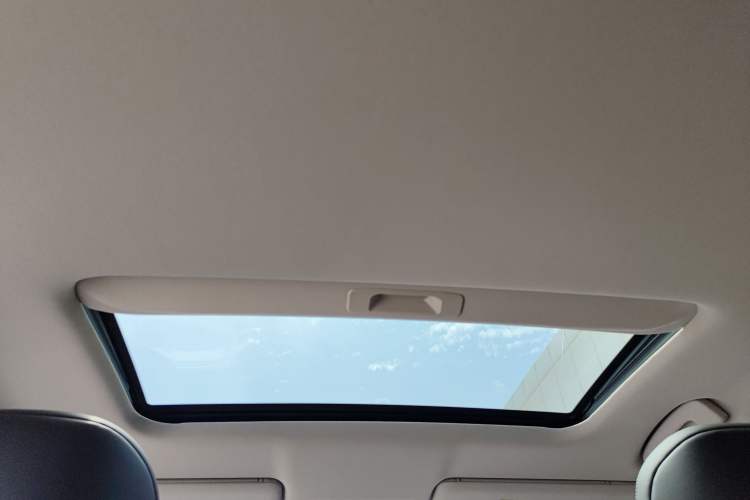 Used Nissan N6 2026 Model 180 Max Headliner