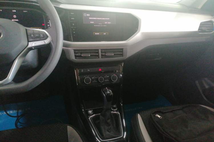 Used Volkswagen Tacqua 2023 200TSI DSG Joy-Connect Edition
