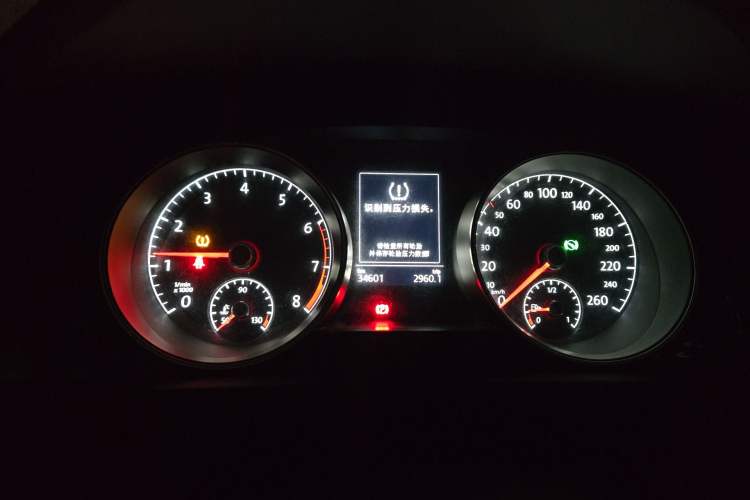 Used Volkswagen Golf 2017 230TSI Automatic Luxury Million-Vehicle Commemorative Edition Instrument Cluster