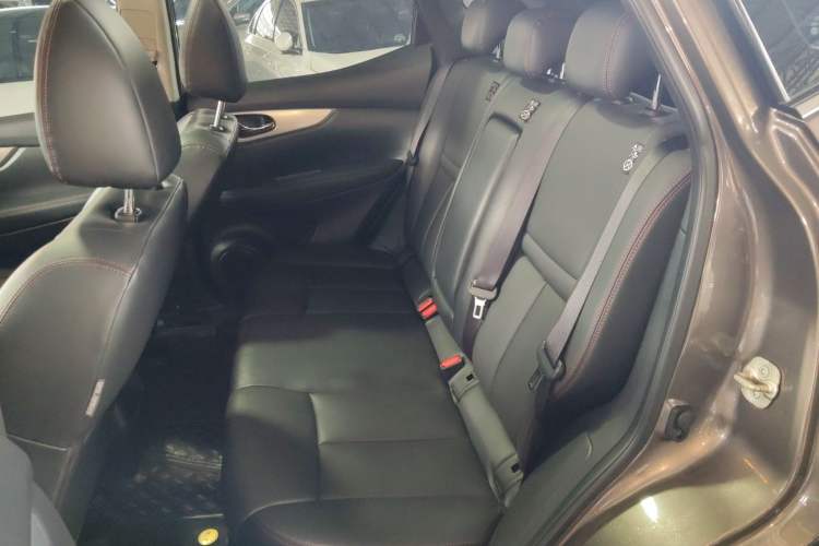 Used Nissan Qashqai 2021 2.0L CVT Luxury Edition Left Rear Seat