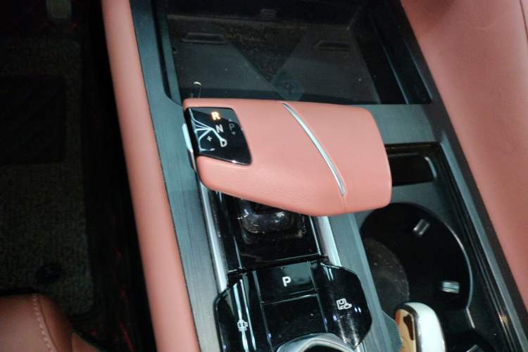 Used CHANGAN CS75 PLUS 2023 3rd Generation 1.5T Automatic Prestige Model
