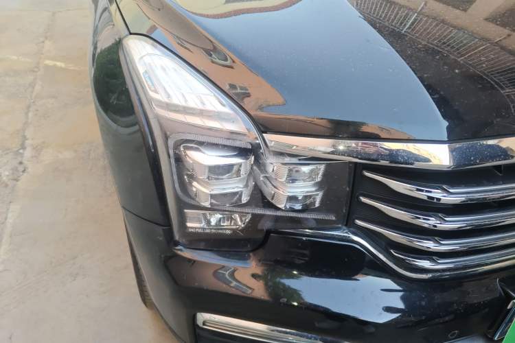 Used GAC Trumpchi GS8 2017 320T Two-Wheel Drive Luxury Smart Connectivity Version (7 Seats)