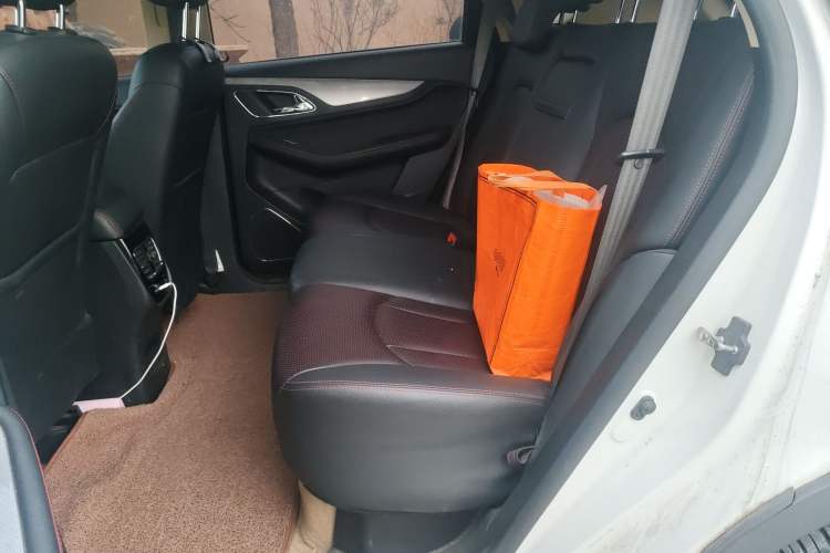 Used Baojun 560 2016 1.8L iAMT Luxury Model