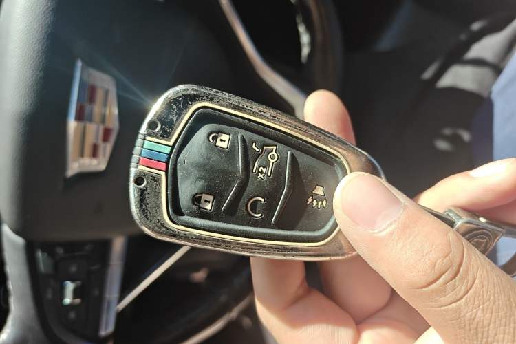 Used Cadillac XT6 2022 2.0T Six-Seater Four-Wheel Drive Luxury Version
