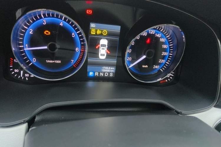 Used Hongqi H7 2013 2.0T Luxury Model
