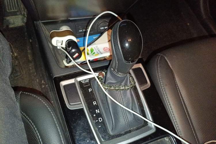 Used Hyundai Mistra 2014 1.8L Automatic Smart GLS Gear Lever