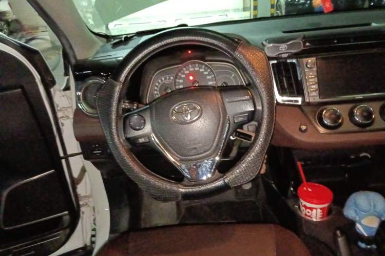 Used Toyota RAV4 2013 2.0L CVT Two-Wheel Drive Urban Edition
