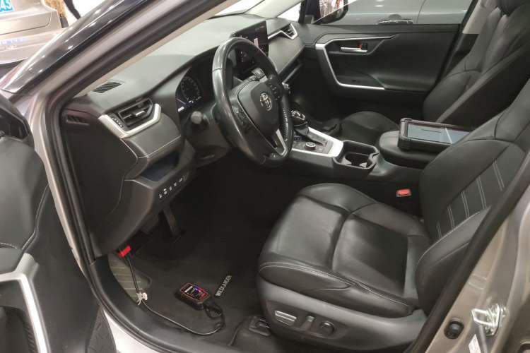 Used Toyota Wildlander 2023 Dual-Motor 2.5L E-CVT Four-Wheel Drive Prestige Edition