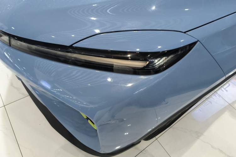 Used Geometry E Firefly 2022 401 km Linglong Tiger 4 Seats Left Front Headlight