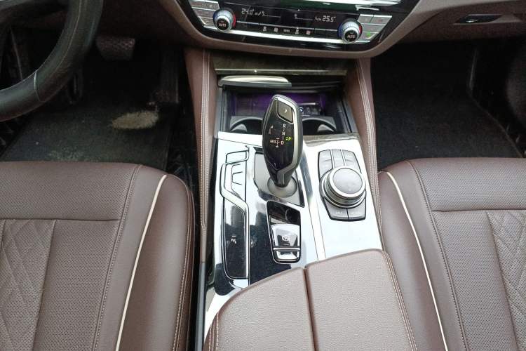 Used BMW 5 Series 2022 Restyled 525Li M Sport Package