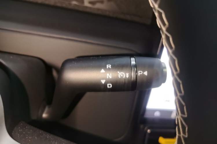 Used iCAR V23 2025 401 Two-Wheel Drive Advanced Edition Gear Lever