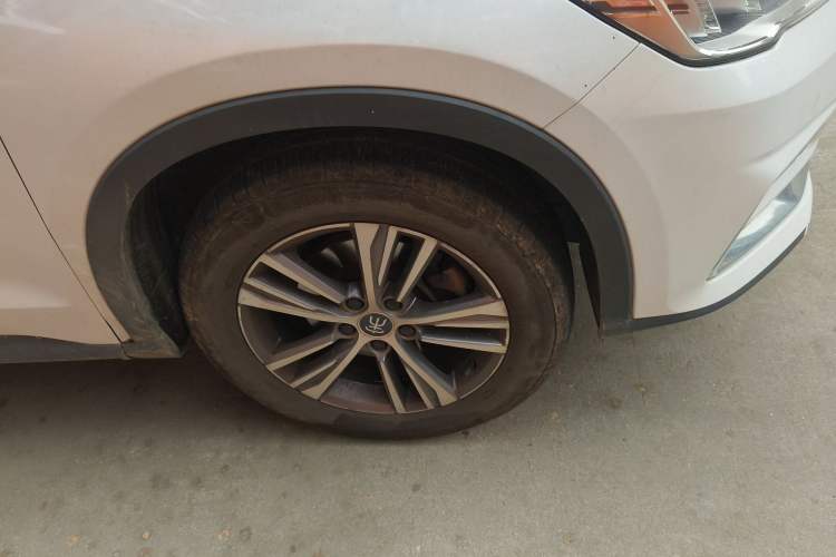Used BYD Song Pro 2019 1.5T Automatic Prestige Model Right Front Wheel Hub