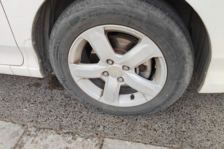 Used Honda City Classic 2011 1.5L Automatic Elite Edition Right Front Wheel Hub