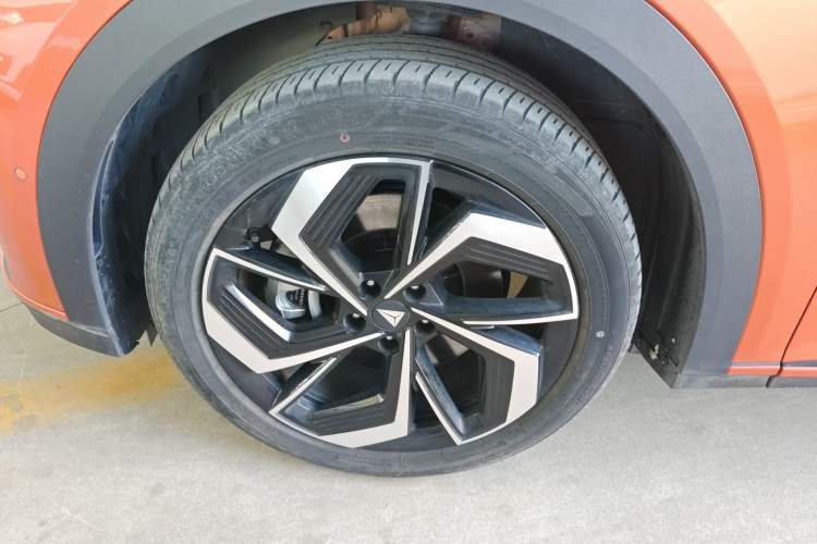 Used Deepal S07 2024 215Max Qiankun Intelligent Driving ADS SE Range-Extended Version
