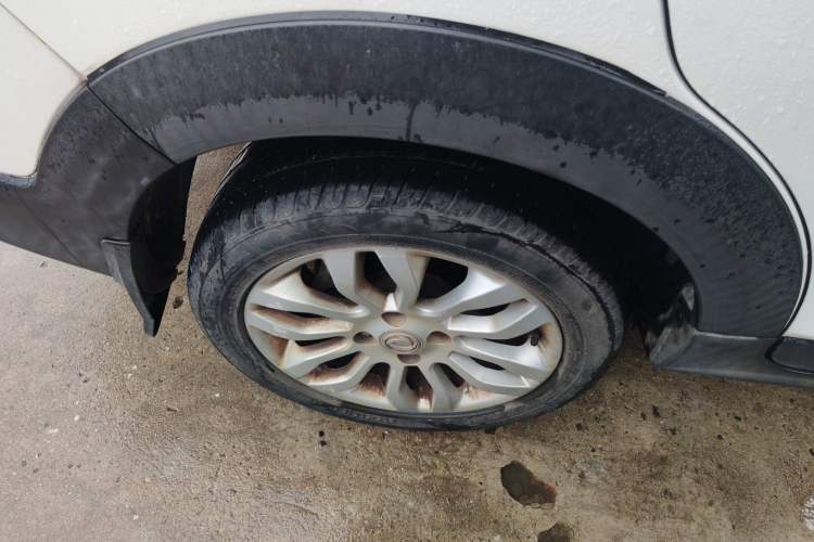 Used Dongfeng Aeolus AX3 2016 1.5L Automatic Shangkue Model
