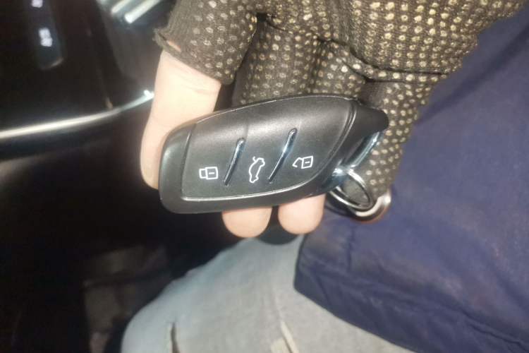 Used Roewe RX5 MAX 2019 300TGI Automatic 4G Connect Luxury Edition
