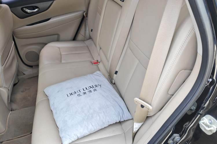 Used Nissan X-Trail 2014 2.0L CVT Comfort Edition 2WD Left Rear Seat