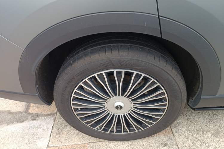 Used Chery Tiggo 8 L 2024 2.0T Two-Wheel Drive Luxury Edition 5 Seats