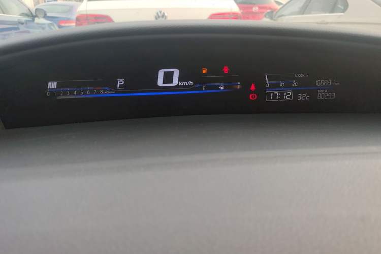 Used Honda Jade 2013 1.8L automatic Comfort version 5 seats Instrument Cluster