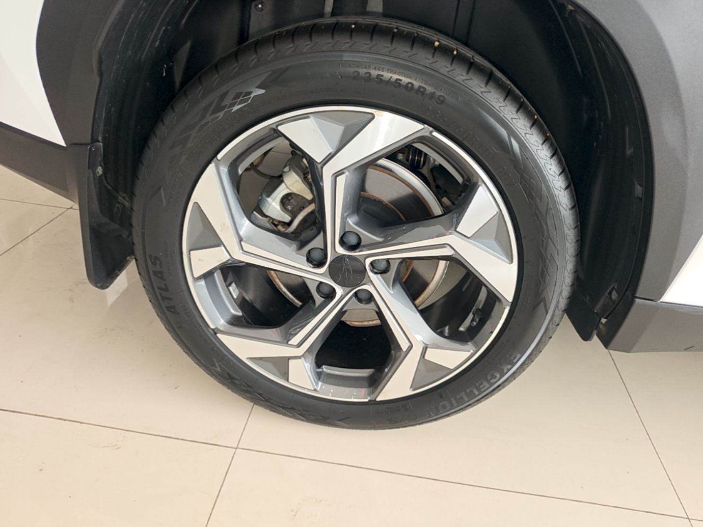 Geely Auto FX11 2023 1.5TD DCT Prestige Edition — снимка 11