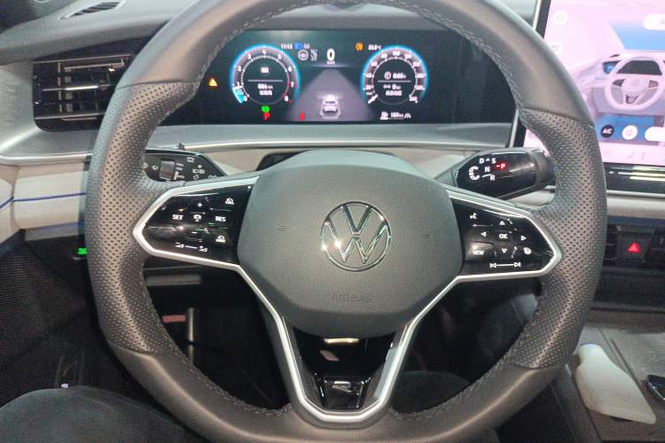 Used Volkswagen Tayron 2025 Tiguan L 380TSI 4Motion Luxury Easy Package
