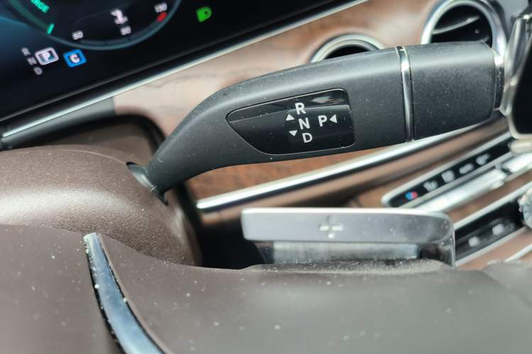 Used Mercedes-Benz E-Class 2023 Updated E 300 L Luxury Edition