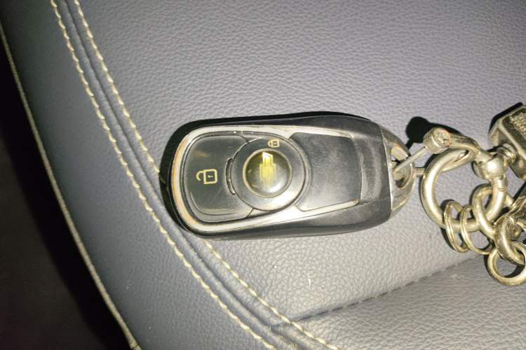 Used Chevrolet Trax 2021 325T Automatic Sport Edition China VI Standard