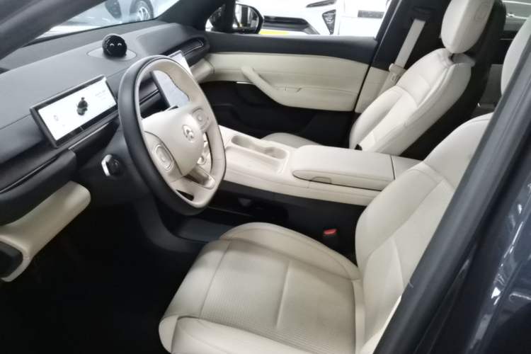 Used Nio ES6 2024 75 kWh
