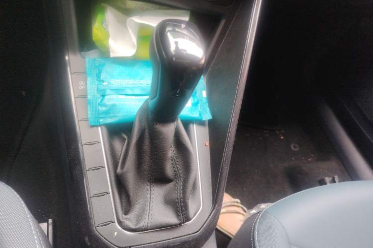 Used Volkswagen Lavida 2023 New Sharp 1.5L Automatic New Wish Edition Gear Lever