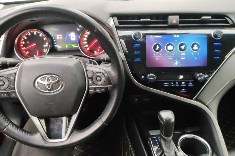 Used Toyota Camry 2019 2.5S FENGSHANG Version China VI Standard Audio And AC Panel