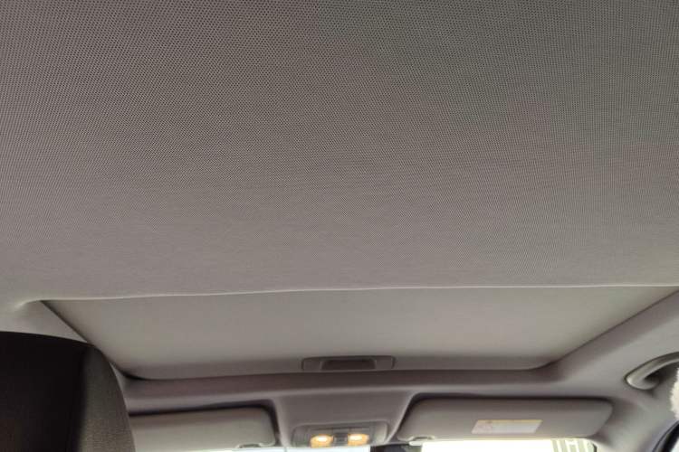 Used Brilliance V3 2017 1.5L Automatic Smart Version Headliner