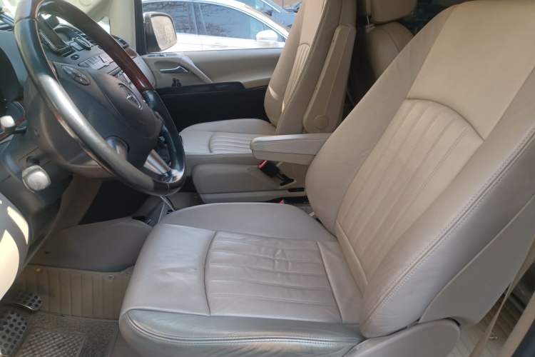 Used Mercedes-Benz Viano 2015 3.0L Partner Edition