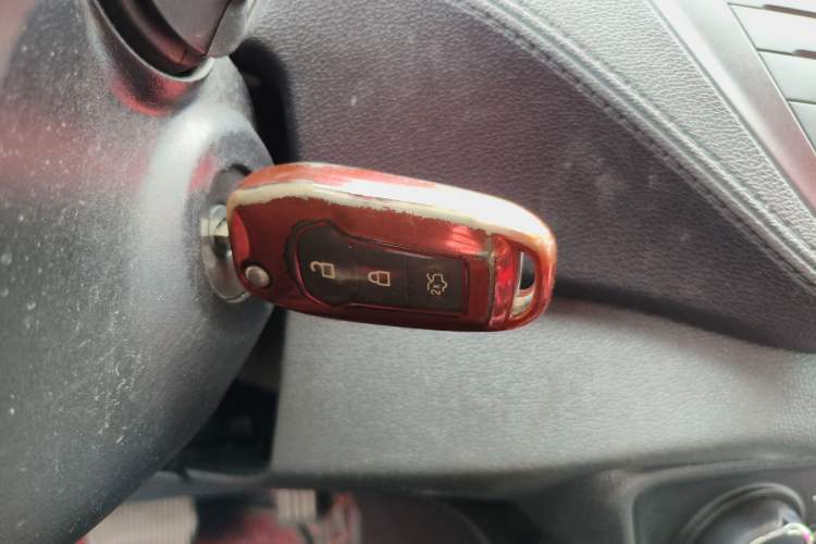 Used Ford Escort 2015 1.5L Automatic Fashion Model