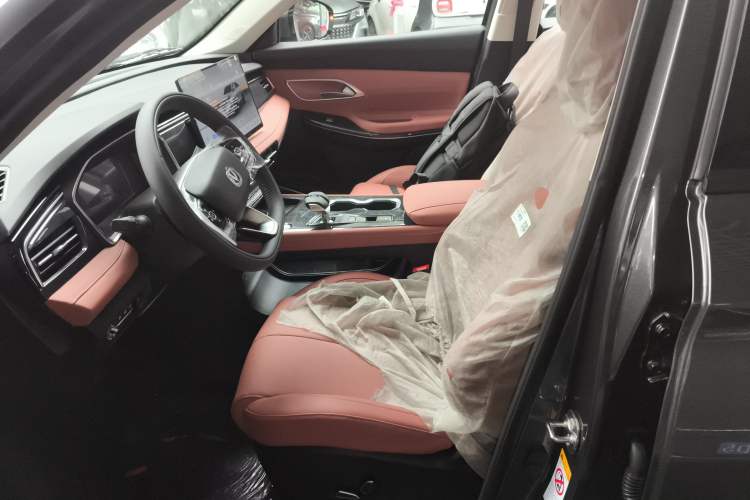 Used CHANGAN CS75 2025 Model PRO 1.5T Advanced 7-Seater
