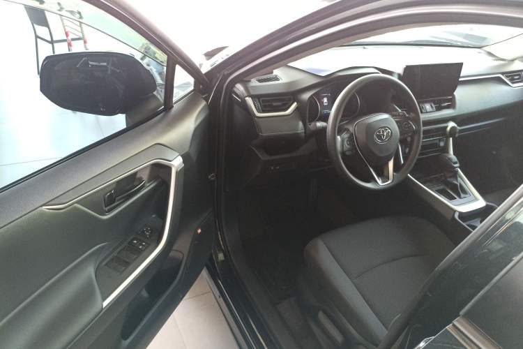 Used Toyota RAV4 2024 2.0L CVT Two-Wheel Drive Urban Edition